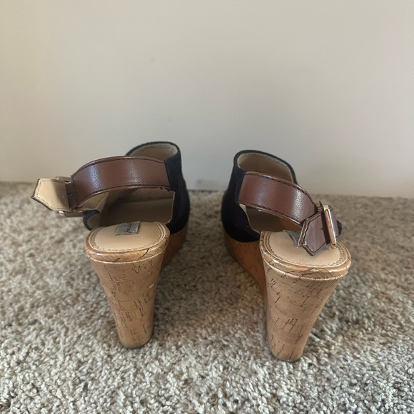 American Eagle Wedges - Picture 4 of 5